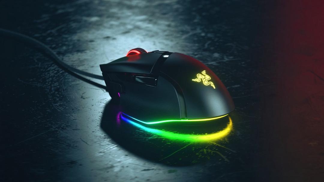 Razer trình làng bàn phím Huntsman V2 switch quang học và chuột Basilisk V3 với 11 nút tùy biến