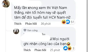 Đây mới là fan chân chính! Tối nay tắt TV, lên giường đắp chăn, dỏng tai sang nhà hàng xóm