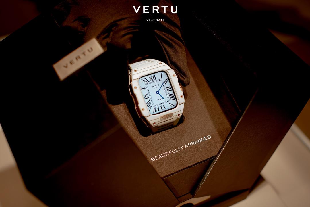 Đồng hồ siêu sang Vertu Watch chính hãng lần đầu tiên có mặt tại Việt Nam, giá “chỉ từ” gần 70 triệu đến hơn… 13 tỷ đồng