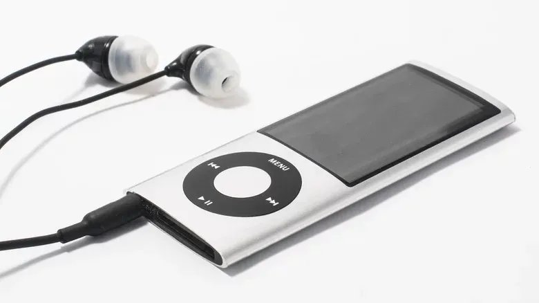 Điều gì xảy ra với iPod nano, thiết bị biểu tượng của thập niên 2000?