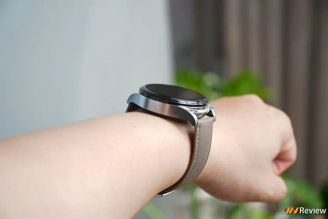 Đánh giá Huawei Watch Buds: nước đi táo bạo khi dám “hợp thể” tai nghe TWS vào smartwatch và hoàn toàn không phải chỉ để “show hàng”