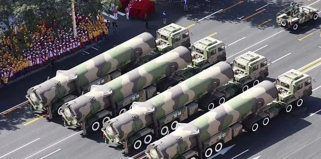 Trung Quốc tốn bao nhiêu tiền để phóng ICBM Đông Phong-41?