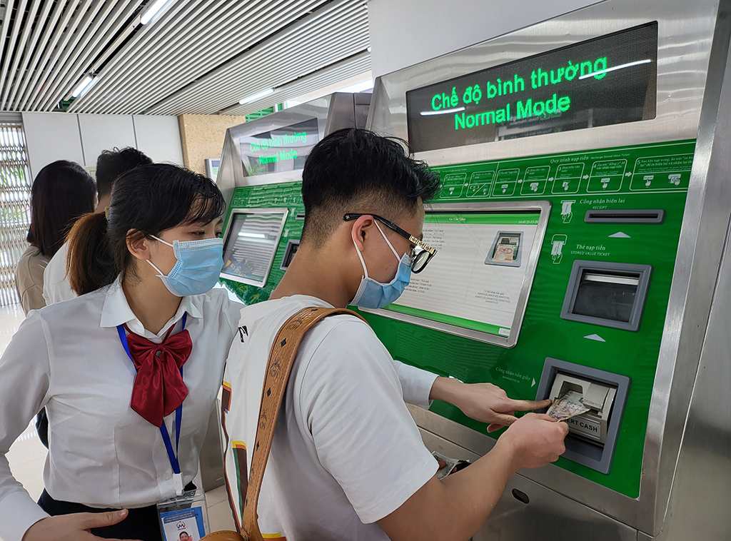 Một vòng tàu điện trên cao Cát Linh – Hà Đông