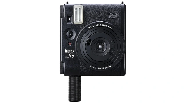 Fujifilm ra mắt máy ảnh chụp lấy ngay Instax Mini 99: Phong cách retro không lẫn đi đâu được, mua tặng các chị em thì hết ý