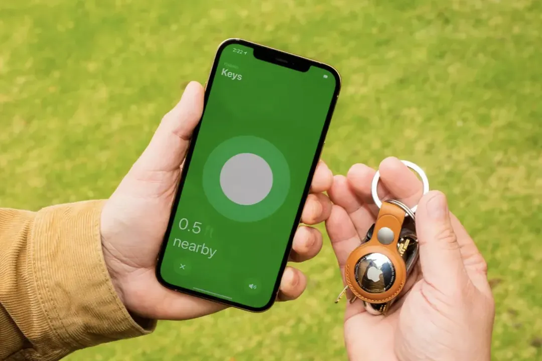 Apple không thể tự mình giải quyết vấn nạn lạm dụng AirTags