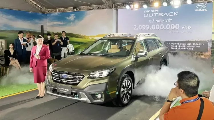 Subaru Outback 2023 có gì ấn tượng? Mức giá 2 tỷ liệu có xứng đáng?