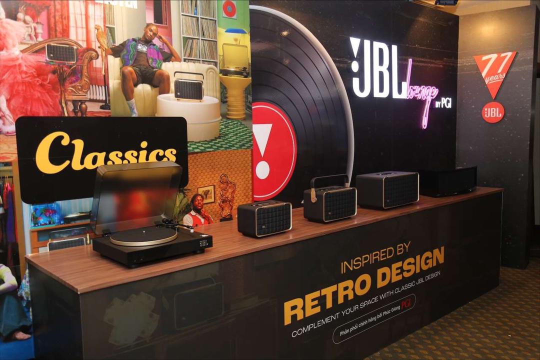 PGI giới thiệu dòng loa JBL Authentics & mâm than JBL Spinner BT tại AVSHOW 2023: diện mạo hoài cổ kết hợp công nghệ thông minh