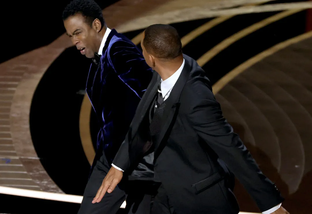 Will Smith tát Chris Rock trên sân khấu đã thay đổi hoàn toàn Oscar