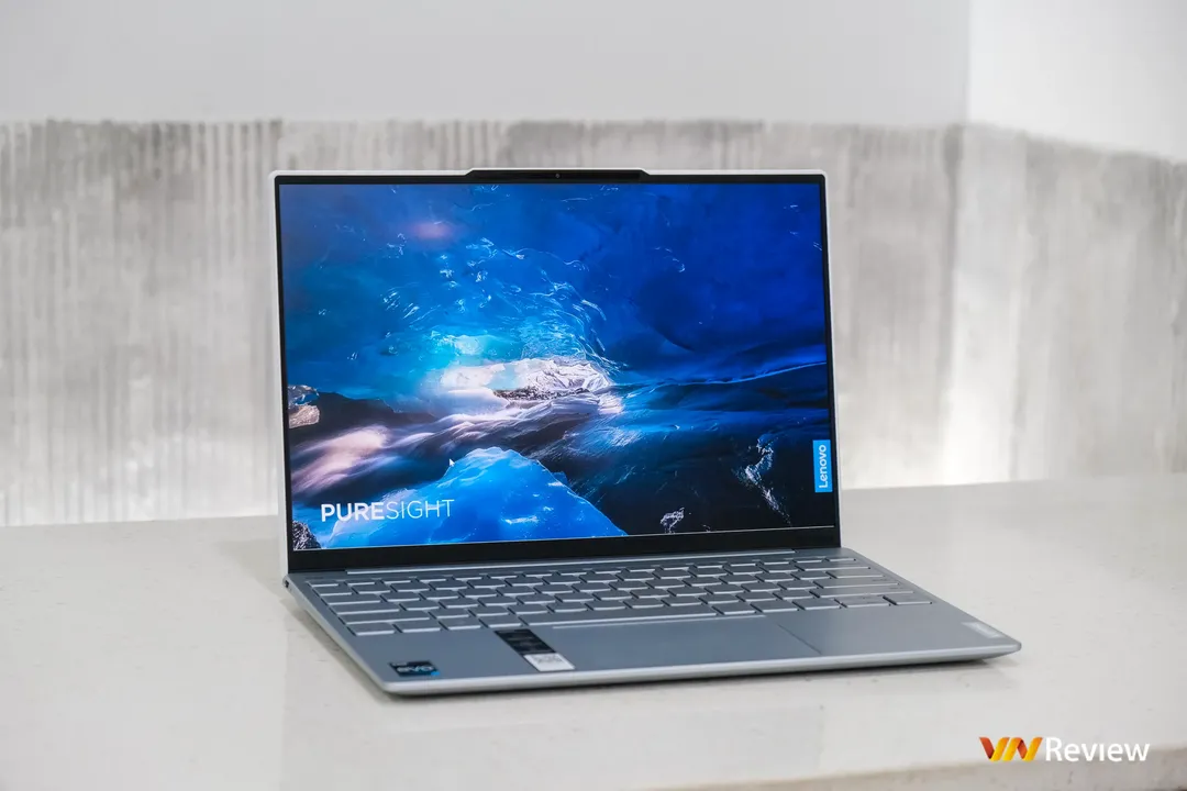 Đánh giá Lenovo Yoga Slim 7i Carbon (2022): Đưa ultrabook siêu mỏng nhẹ đến gần người tiêu dùng hơn