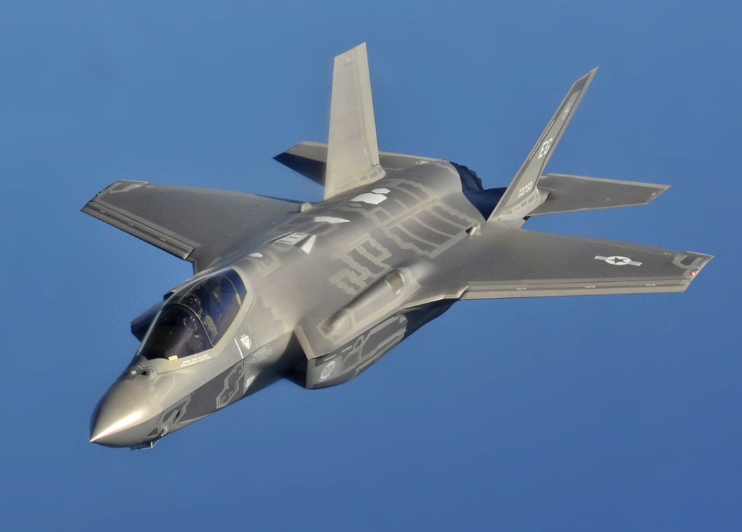 Tiêm kích F-35 có tác động khủng khiếp lên cơ thể phi công như thế nào?