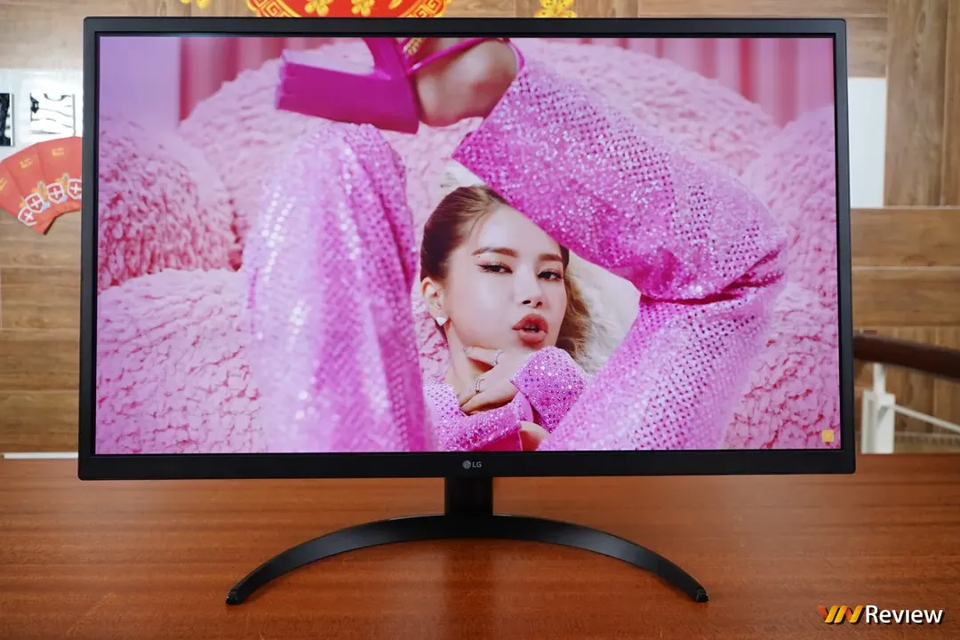 Đánh giá LG UltraFine Display OLED Pro 32EP950: màn hình máy tính không dành cho dân thường