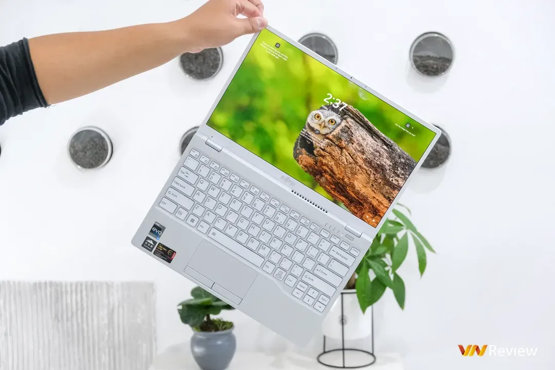 5 laptop tuyệt vời nhất, đáng mua nhất năm 2022: Kỷ nguyên của Ultrabook 