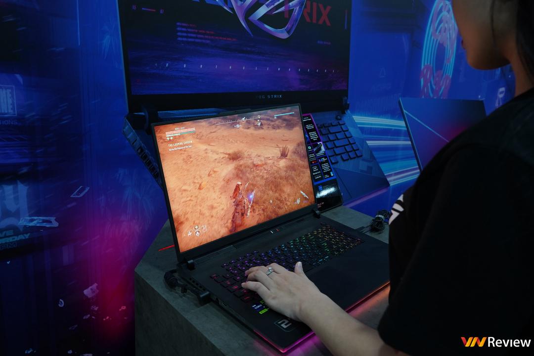 ASUS ROG Strix SCAR 18 trình làng: laptop gaming mạnh nhất thế giới, màn hình Mini LED 2K 240Hz, giá “chỉ” 130 triệu đồng