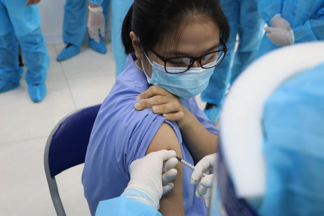 Sau khi mắc COVID-19 có cần tiêm vaccine không?