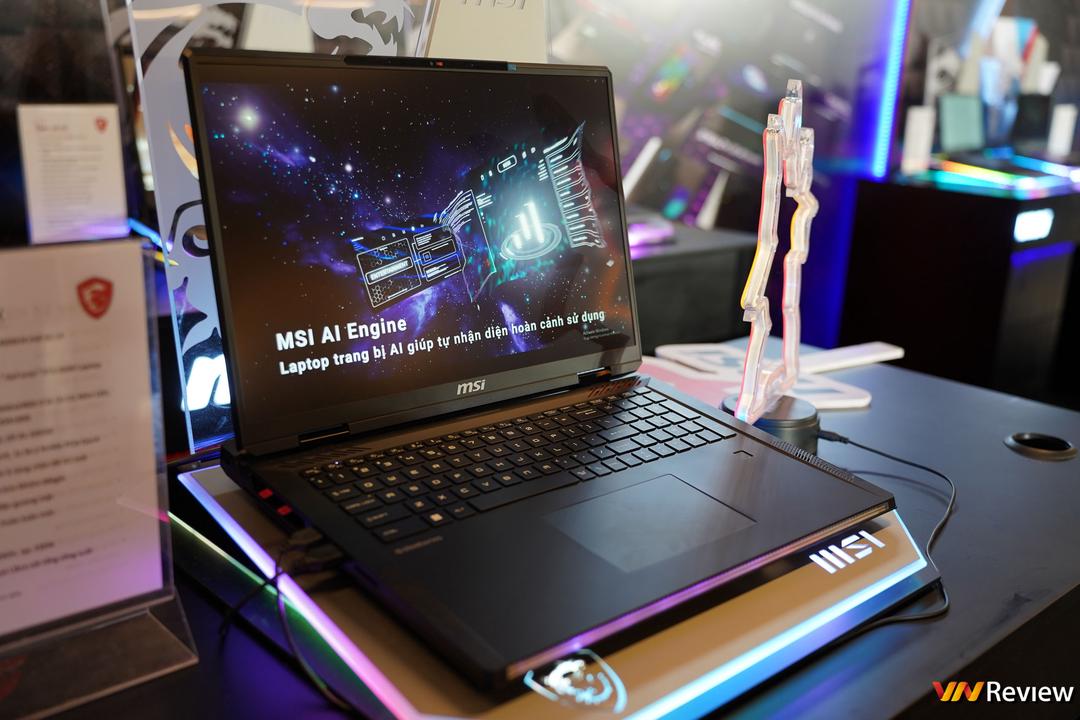 MSI “dội bom” thị trường Việt Nam với loạt laptop AI cùng cả máy chơi game cầm tay MSI Claw, giá chỉ từ 21 triệu đồng