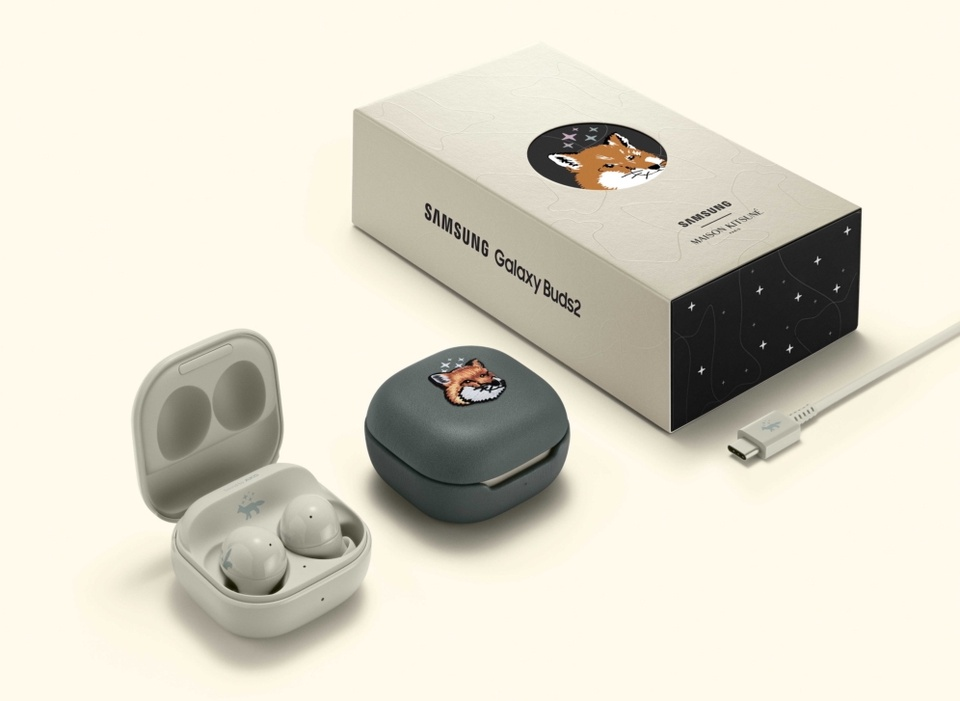 Galaxy Watch4 và Buds2 bản đặc biệt Maison Kitsuné trình làng: phối kết hợp giữa thời trang và công nghệ Galaxy Watch4 và Buds2 bản đặc biệt Maison Kitsuné trình làng: phối kết hợp giữa thời trang và công nghệ