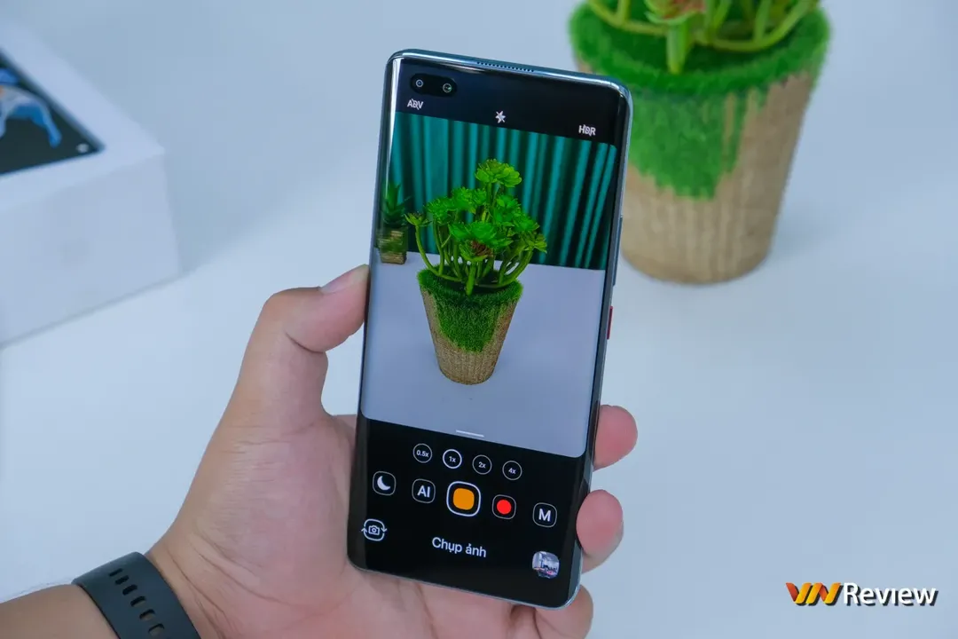 Mở hộp, trên tay nhanh Bphone A85 5G: Màn “lột xác” ngoạn mục về thiết kế Mở hộp, trên tay nhanh Bphone A85 5G: Màn “lột xác” ngoạn mục về thiết kế