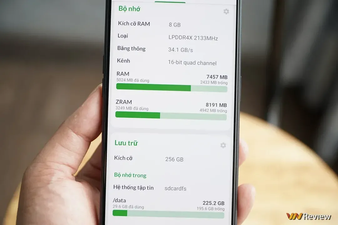 Đánh giá Oppo Reno8 5G: smartphone cho người trọng thiết kế, camera và sạc nhanh Đánh giá Oppo Reno8 5G: smartphone cho người trọng thiết kế, camera và sạc nhanh