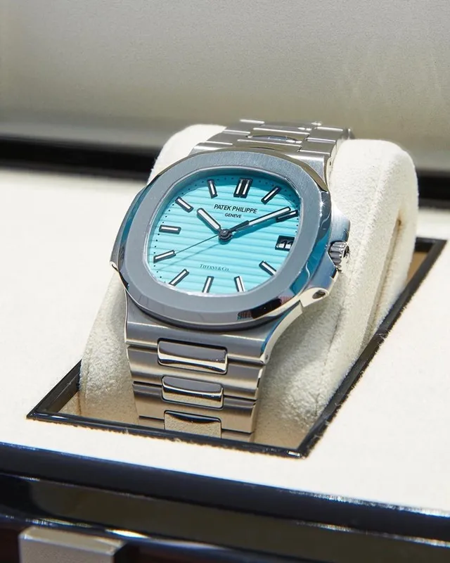Bí mật nào ẩn chứa bên trong mà đồng hồ cửa sổ tàu biển Patek Philippe Nautilus luôn có giá cao đến phi lý? Bí mật nào ẩn chứa bên trong mà đồng hồ cửa sổ tàu biển Patek Philippe Nautilus luôn có giá cao đến phi lý?
