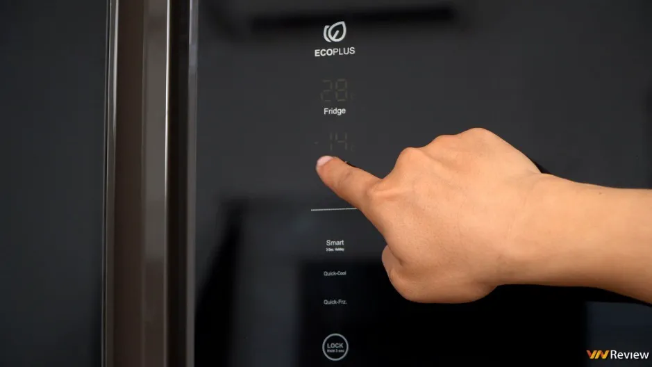 Trải nghiệm tủ lạnh 4 cửa Aqua IGW525: thiết kế hiện đại, nhiều tiện ích Trải nghiệm tủ lạnh 4 cửa Aqua IGW525: thiết kế hiện đại, nhiều tiện ích