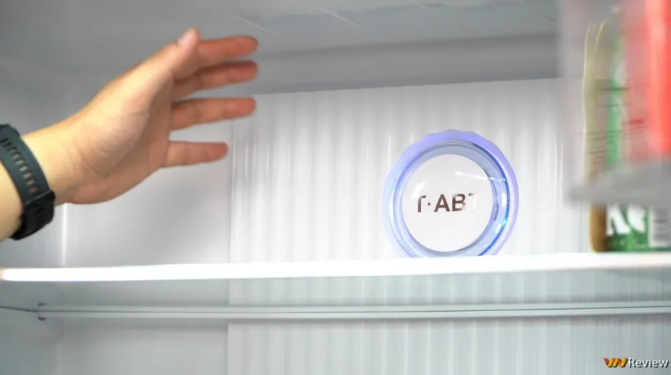 Trải nghiệm tủ lạnh 4 cửa Aqua IGW525: thiết kế hiện đại, nhiều tiện ích Trải nghiệm tủ lạnh 4 cửa Aqua IGW525: thiết kế hiện đại, nhiều tiện ích