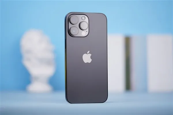 Giá iPhone, MacBook liên tiếp giảm giá, đáy hôm nay là đỉnh ngày mai, iFan chân chính nói như bị lừa Giá iPhone, MacBook liên tiếp giảm giá, đáy hôm nay là đỉnh ngày mai, iFan chân chính nói như bị lừa