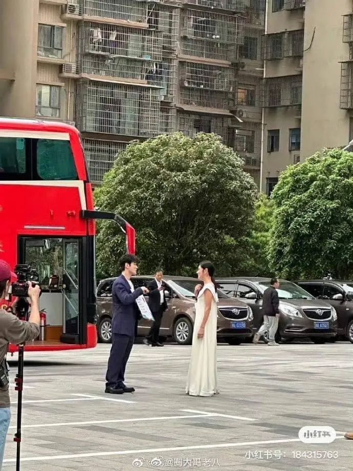 Thực hư tin đồn Chi Pu tham gia game show âm nhạc Trung Quốc, được Huỳnh Hiểu Minh cầm biển đón đi thi Thực hư tin đồn Chi Pu tham gia game show âm nhạc Trung Quốc, được Huỳnh Hiểu Minh cầm biển đón đi thi