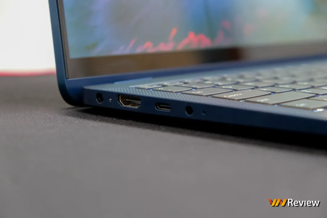 Đánh giá Lenovo IdeaPad Flex 5i Gen 8 (2023): Mua laptop 2-trong-1, không bây giờ thì bao giờ? Đánh giá Lenovo IdeaPad Flex 5i Gen 8 (2023): Mua laptop 2-trong-1, không bây giờ thì bao giờ?