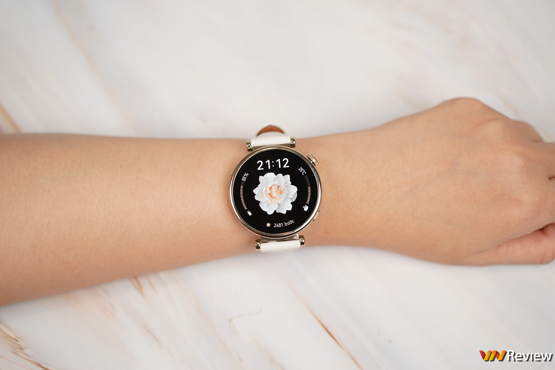 Đánh giá Huawei Watch GT 4 41mm: smartwatch đậm chất cổ điển, “over hợp” cho phái nữ Đánh giá Huawei Watch GT 4 41mm: smartwatch đậm chất cổ điển, “over hợp” cho phái nữ