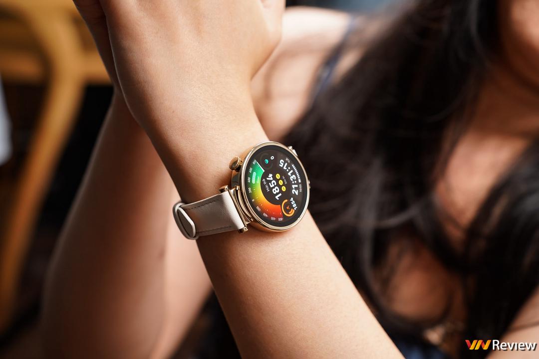 Đánh giá Huawei Watch GT 4 41mm: smartwatch đậm chất cổ điển, “over hợp” cho phái nữ Đánh giá Huawei Watch GT 4 41mm: smartwatch đậm chất cổ điển, “over hợp” cho phái nữ