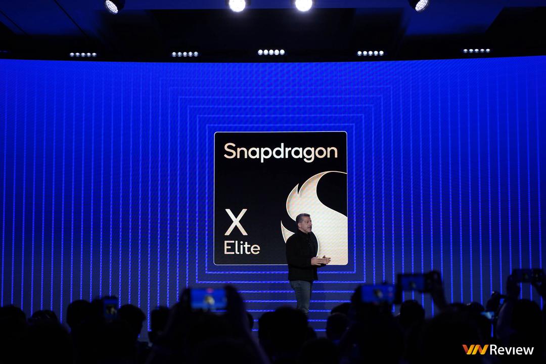 Qualcomm ra mắt Snapdragon X Elite: mạnh hơn cả Apple M2 Max, Intel Core i9-13980HX mà vẫn tiết kiệm pin hơn Qualcomm ra mắt Snapdragon X Elite: mạnh hơn cả Apple M2 Max, Intel Core i9-13980HX mà vẫn tiết kiệm pin hơn