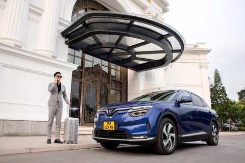 Xanh SM lần đầu ra mắt dịch vụ thuê ô tô điện tự lái Xanh SM lần đầu ra mắt dịch vụ thuê ô tô điện tự lái