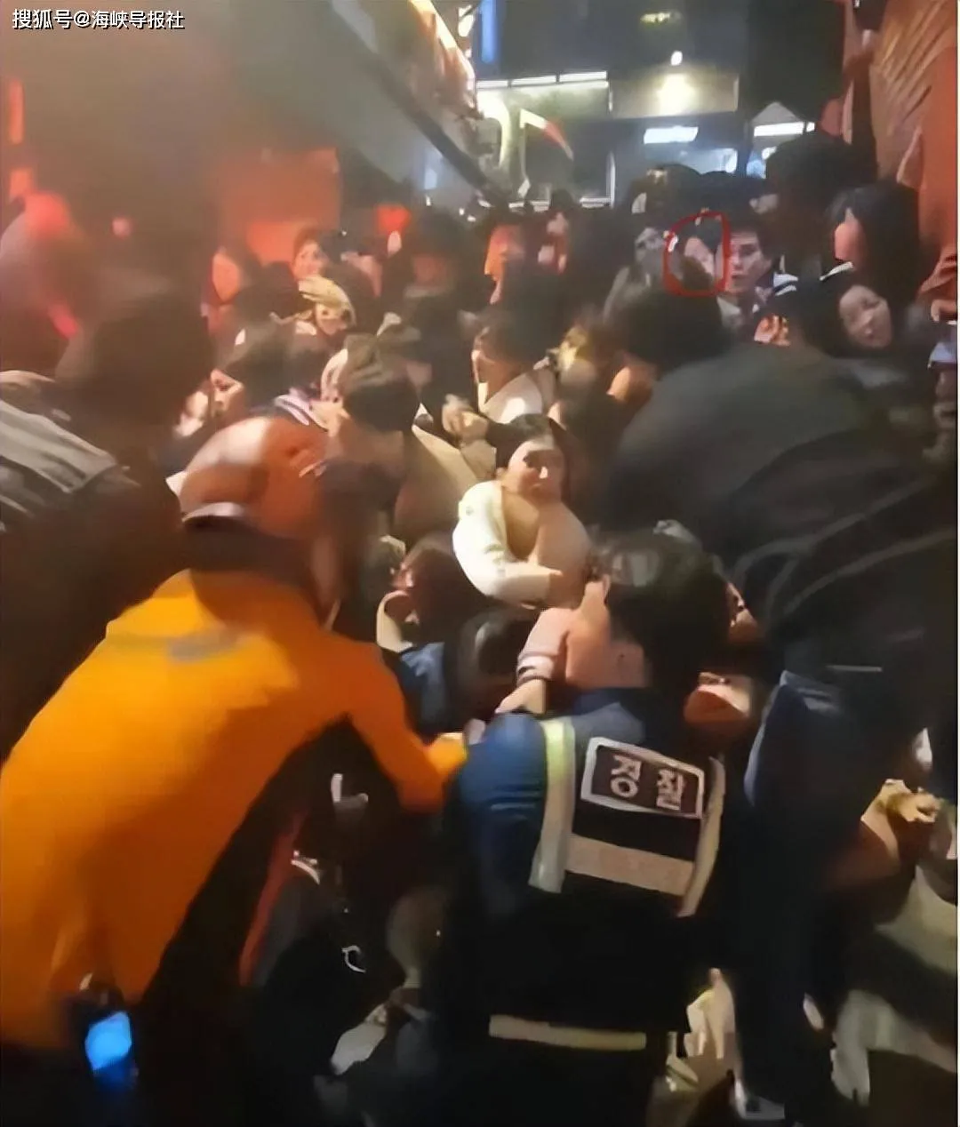 Itaewon Halloween giẫm đạp: tương đương ít nhất 5 tấn trọng lượng áp lực trên cơ thể, số phụ nữ chết gần gấp đôi nam giới Itaewon Halloween giẫm đạp: tương đương ít nhất 5 tấn trọng lượng áp lực trên cơ thể, số phụ nữ chết gần gấp đôi nam giới