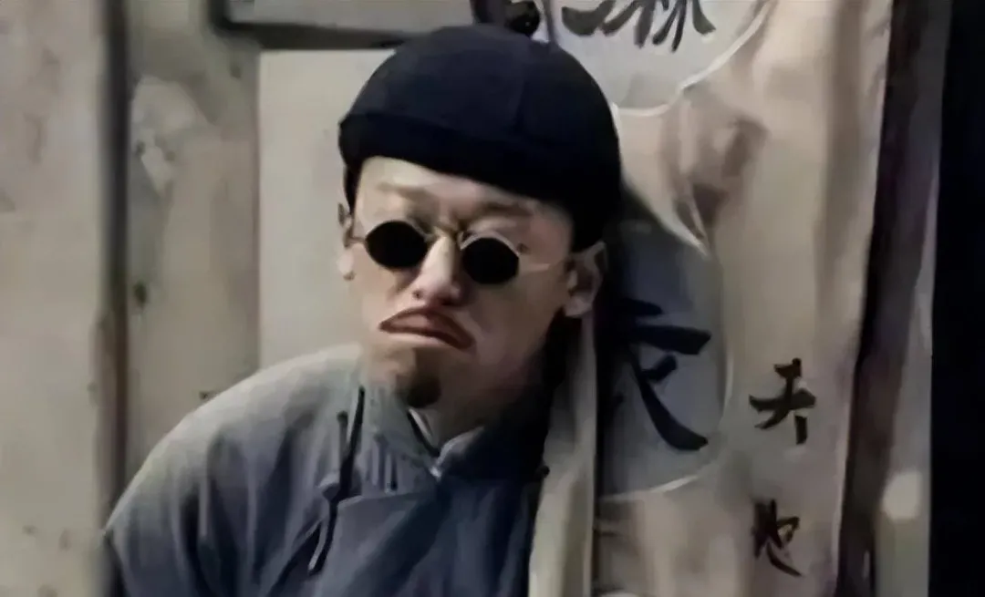 Tại sao thầy bói không biết bạn mà lại biết gia đình bạn có bao nhiêu người? Nó thực ra là một chiến thuật tâm lý Tại sao thầy bói không biết bạn mà lại biết gia đình bạn có bao nhiêu người? Nó thực ra là một chiến thuật tâm lý