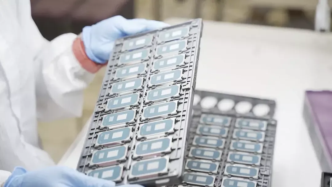 Chạy đua với Samsung và TSMC, Intel xây cơ sở bán dẫn 19 tỷ USD ở Đức Chạy đua với Samsung và TSMC, Intel xây cơ sở bán dẫn 19 tỷ USD ở Đức
