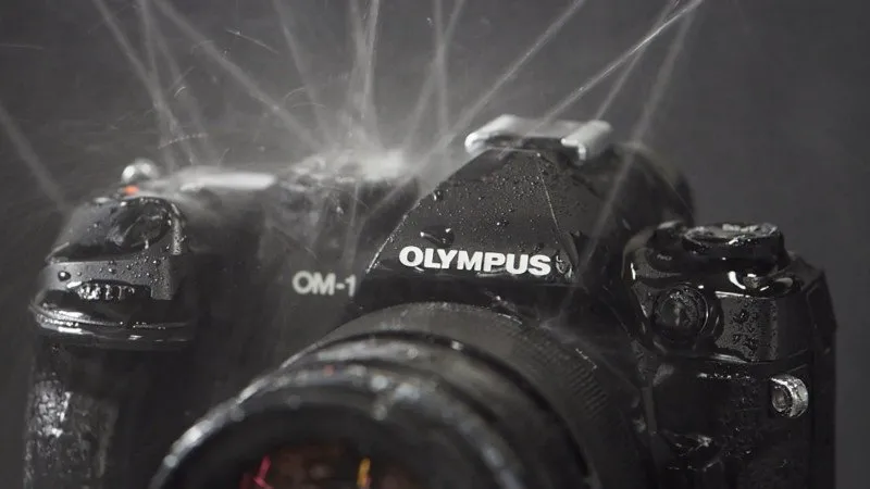Máy ảnh Olympus bị tra tấn nhiều lần trước khi xuất xưởng Máy ảnh Olympus bị tra tấn nhiều lần trước khi xuất xưởng