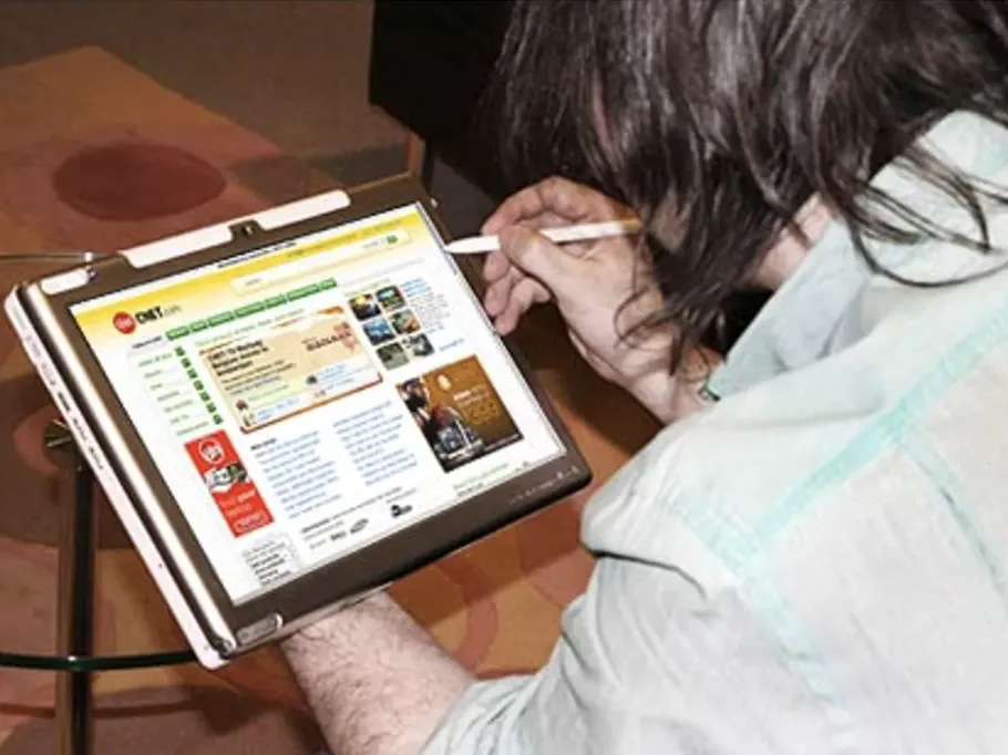 Tại sao MacBook không sử dụng màn hình cảm ứng? Tại sao MacBook không sử dụng màn hình cảm ứng?