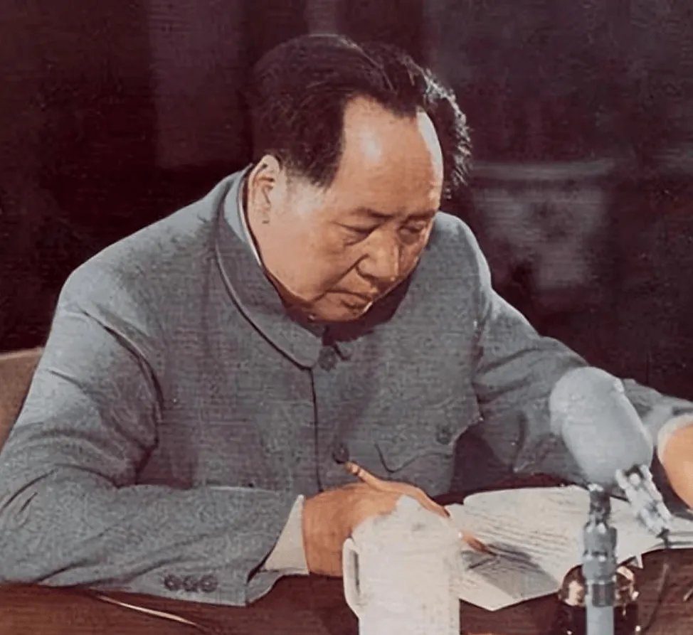 Năm 1960, Tổng thống Mỹ tới Đài Loan, Mao Trạch Đông ra lệnh: 70.000 quả đạn pháo chào mừng và từ biệt. Chuyện gì đã xảy ra sau đó? Năm 1960, Tổng thống Mỹ tới Đài Loan, Mao Trạch Đông ra lệnh: 70.000 quả đạn pháo chào mừng và từ biệt. Chuyện gì đã xảy ra sau đó?