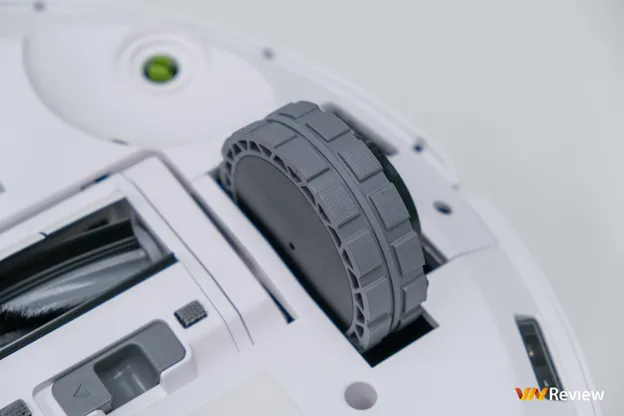 Đánh giá robot hút bụi Ecovacs Deebot T10: Hoàn thiện hơn, đa năng hơn Đánh giá robot hút bụi Ecovacs Deebot T10: Hoàn thiện hơn, đa năng hơn