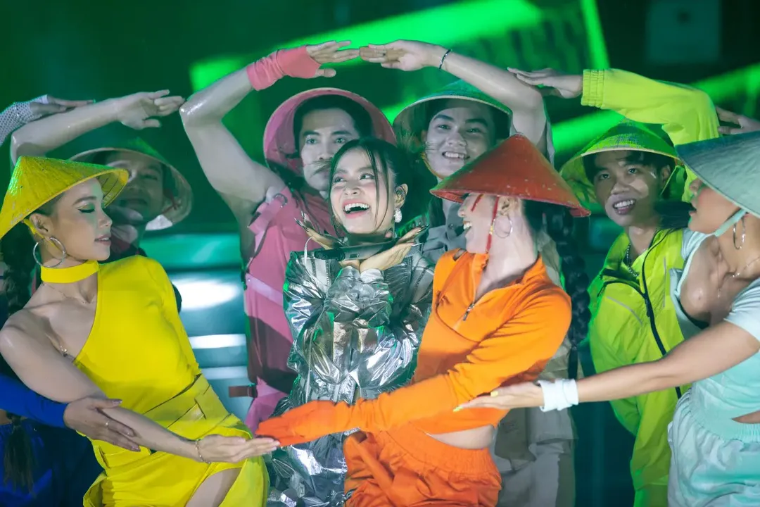 Bùng nổ Heineken Refresh Your Music – đại nhạc hội EDM và khinh khí cầu tại Việt Nam với tầm cỡ quốc tế Bùng nổ Heineken Refresh Your Music – đại nhạc hội EDM và khinh khí cầu tại Việt Nam với tầm cỡ quốc tế