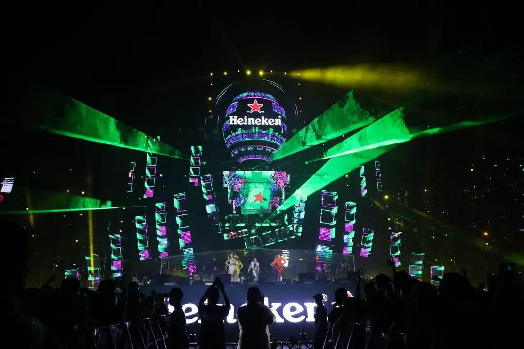 Bùng nổ Heineken Refresh Your Music – đại nhạc hội EDM và khinh khí cầu tại Việt Nam với tầm cỡ quốc tế Bùng nổ Heineken Refresh Your Music – đại nhạc hội EDM và khinh khí cầu tại Việt Nam với tầm cỡ quốc tế