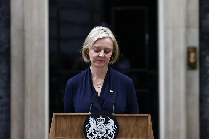 Buộc phải từ chức chỉ sau 44 ngày tại nhiệm, Thủ tướng Anh Liz Truss đổ lỗi cho điều này Buộc phải từ chức chỉ sau 44 ngày tại nhiệm, Thủ tướng Anh Liz Truss đổ lỗi cho điều này
