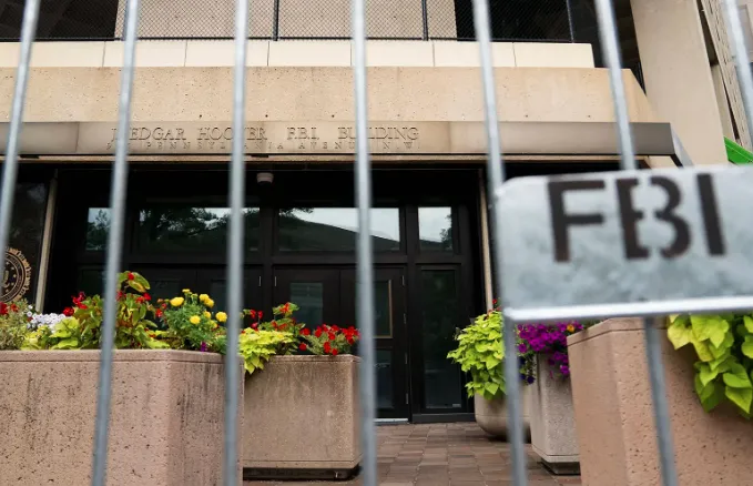Đảng Cộng hòa Hoa Kỳ công bố báo cáo dài 1050 trang: FBI thối nát tận gốc Đảng Cộng hòa Hoa Kỳ công bố báo cáo dài 1050 trang: FBI thối nát tận gốc