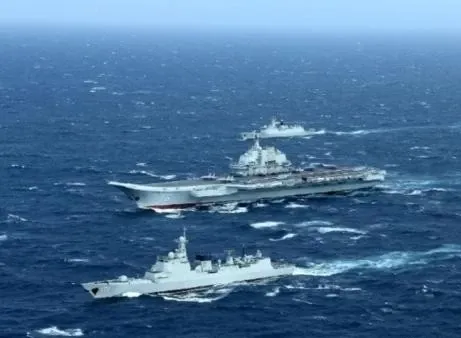 Tại sao các nhóm tác chiến tàu sân bay lại sử dụng khu trục hạm để phòng không? Tại sao các nhóm tác chiến tàu sân bay lại sử dụng khu trục hạm để phòng không?