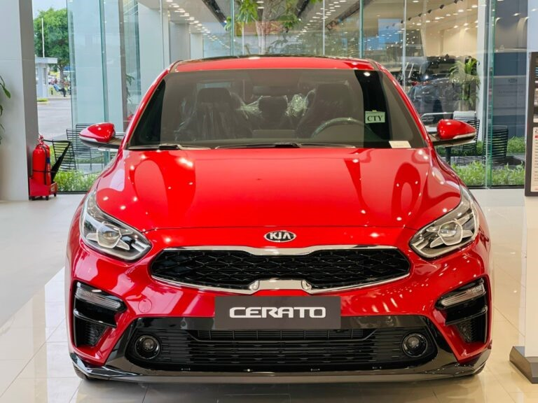 Những mẫu xe gia đình đáng chú ý trong tầm giá 700 triệu đồng Những mẫu xe gia đình đáng chú ý trong tầm giá 700 triệu đồng