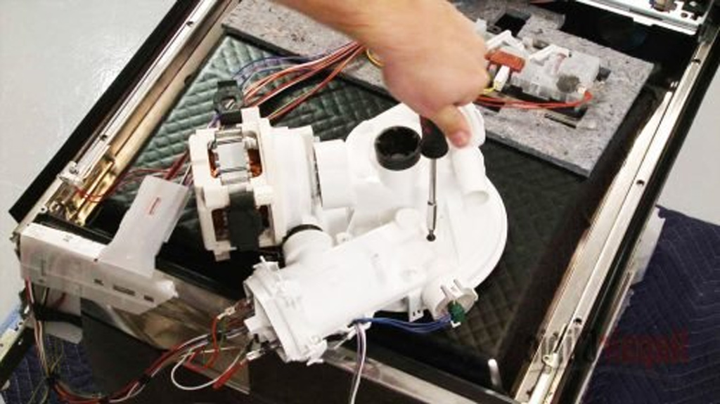 Lỗi E2 máy rửa bát Bosch và cách khắc phục Lỗi E2 máy rửa bát Bosch và cách khắc phục