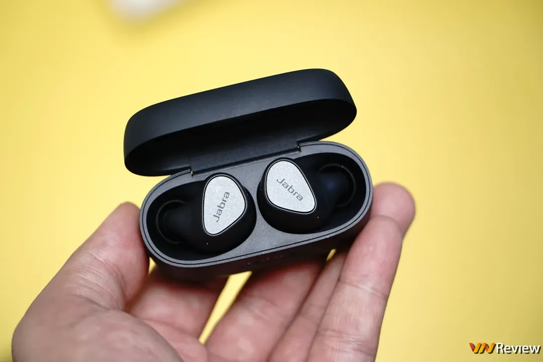 Đánh giá Jabra Elite 2 và Jabra Elite 3: cắt giảm hợp lý để có mức giá dễ tiếp cận Đánh giá Jabra Elite 2 và Jabra Elite 3: cắt giảm hợp lý để có mức giá dễ tiếp cận