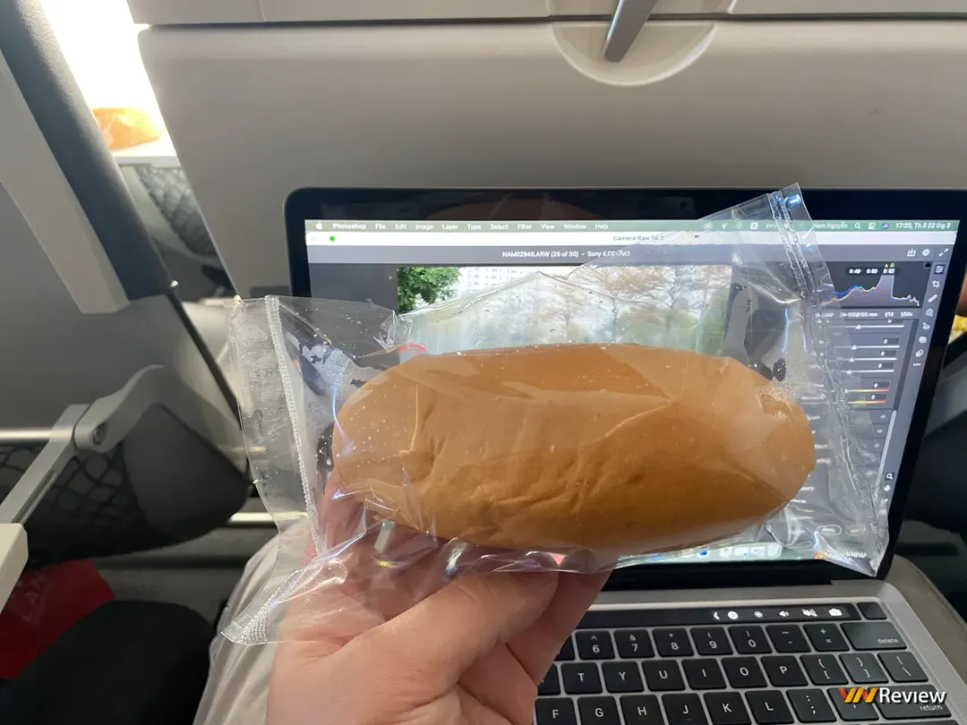 Trải nghiệm bay Bamboo Airways từ TP Hà Nội - TP Hồ Chí Minh trên Airbus A320 và A321 Trải nghiệm bay Bamboo Airways từ TP Hà Nội - TP Hồ Chí Minh trên Airbus A320 và A321