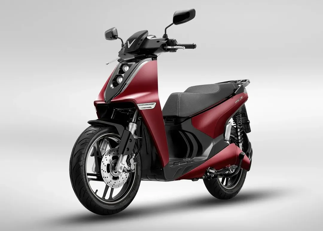 VinFast chuẩn bị ra mắt 5 xe máy điện, dùng pin LFP di chuyển lên đến 200km VinFast chuẩn bị ra mắt 5 xe máy điện, dùng pin LFP di chuyển lên đến 200km