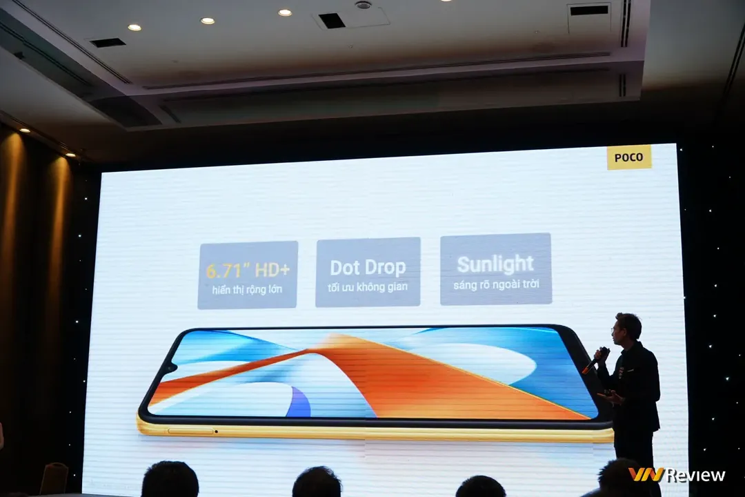 POCO C40 trình làng tại Việt Nam: lưng giả da, pin 6.000 mAh, chip lạ, giá 3,49 triệu đồng POCO C40 trình làng tại Việt Nam: lưng giả da, pin 6.000 mAh, chip lạ, giá 3,49 triệu đồng